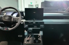 第六代丰田RAV4正式亮相新款外观内饰是你的菜吗？-丰田新rav4荣放