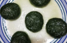 艾叶青团的正宗做法,传统美食的制作秘籍与风味体验